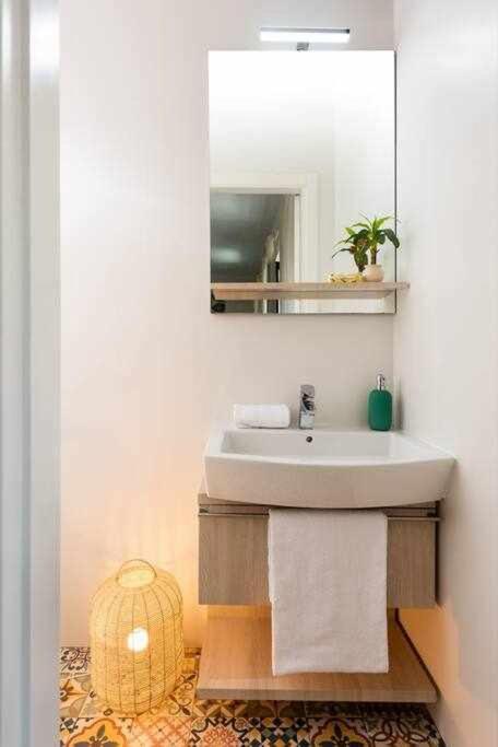 Monkeys Apartments Duplex Pureza & Balconies เซบีญา ภายนอก รูปภาพ